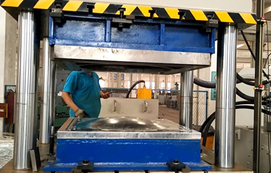 沃(wò)達水箱拉伸機