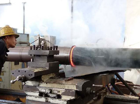 封頭拉伸液壓機細節3.jpg 細節3.jpg