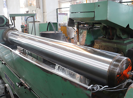 封頭拉伸液壓機細節4.jpg 細節4.jpg