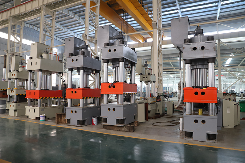 长春昌兴传感器制造有限责任公司(WAP站)2000噸液壓機廠家 长春昌兴传感器制造有限责任公司(WAP站)2000噸液壓機廠家