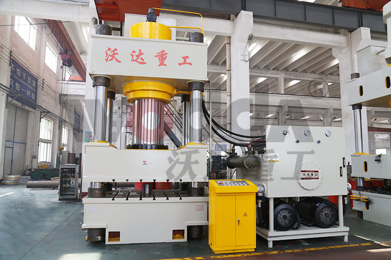 1000噸四柱液壓機 1000噸四柱液壓機