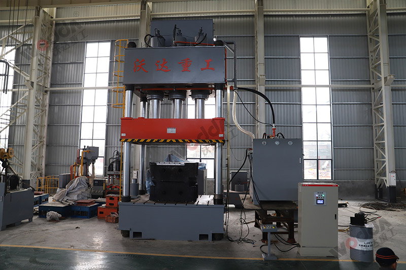 1250噸複合材料排水溝成型液壓機 1250噸複合材料排水溝成型液壓機