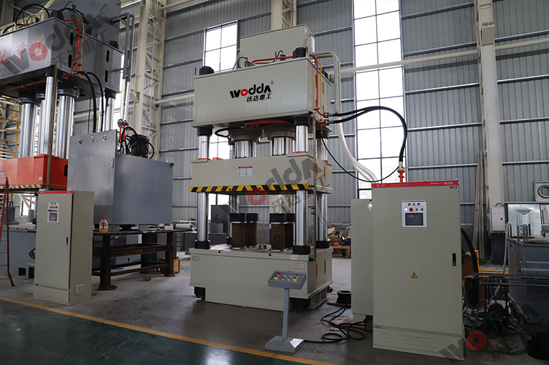 800噸塑料托盤液壓機 800噸塑料托盤液壓機