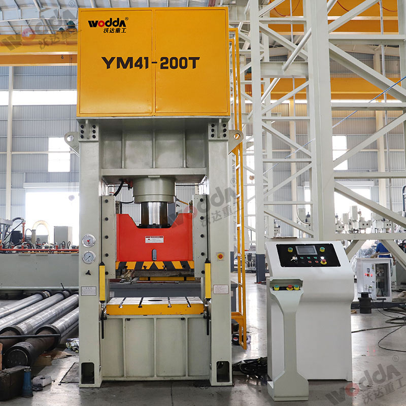 200噸框架式液壓機帶物聯網 200噸框架式液壓機帶物聯網