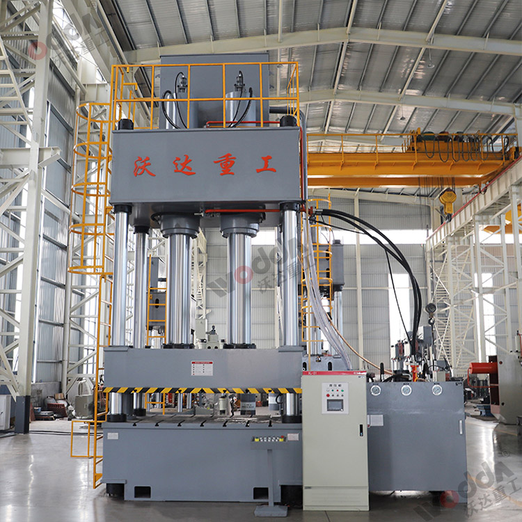 630噸雙缸四柱液壓機 630噸雙缸四柱液壓機