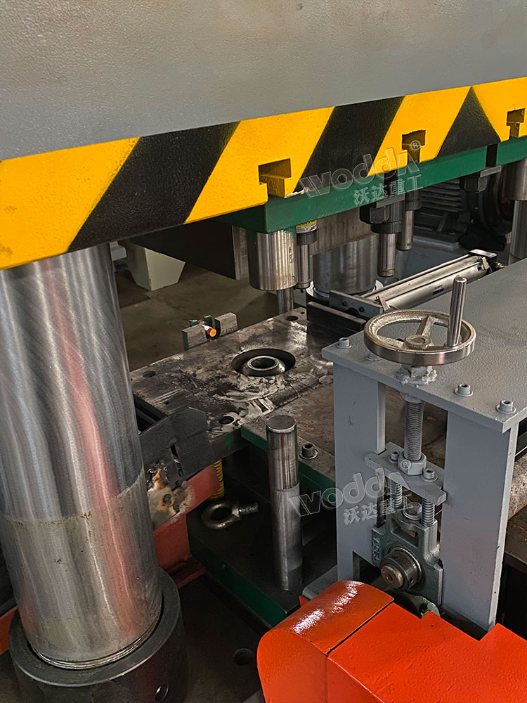 沖壓錨杆托盤模具