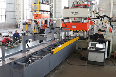 全自動錨杆(gan)托盤生産線（630噸錨(máo)杆托盤液壓機）