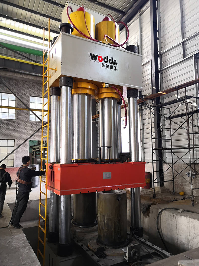 石墨坩埚液壓機 石墨坩埚液壓機