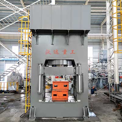 1800噸框架式液壓(ya)機_再生木屑叉車(che)托盤成型模壓機(ji)