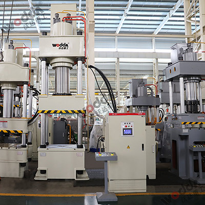 400噸四(sì)柱液壓機_400噸伺(sì)服液壓機