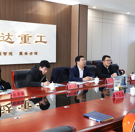 液(yè)壓機廠家(jia)